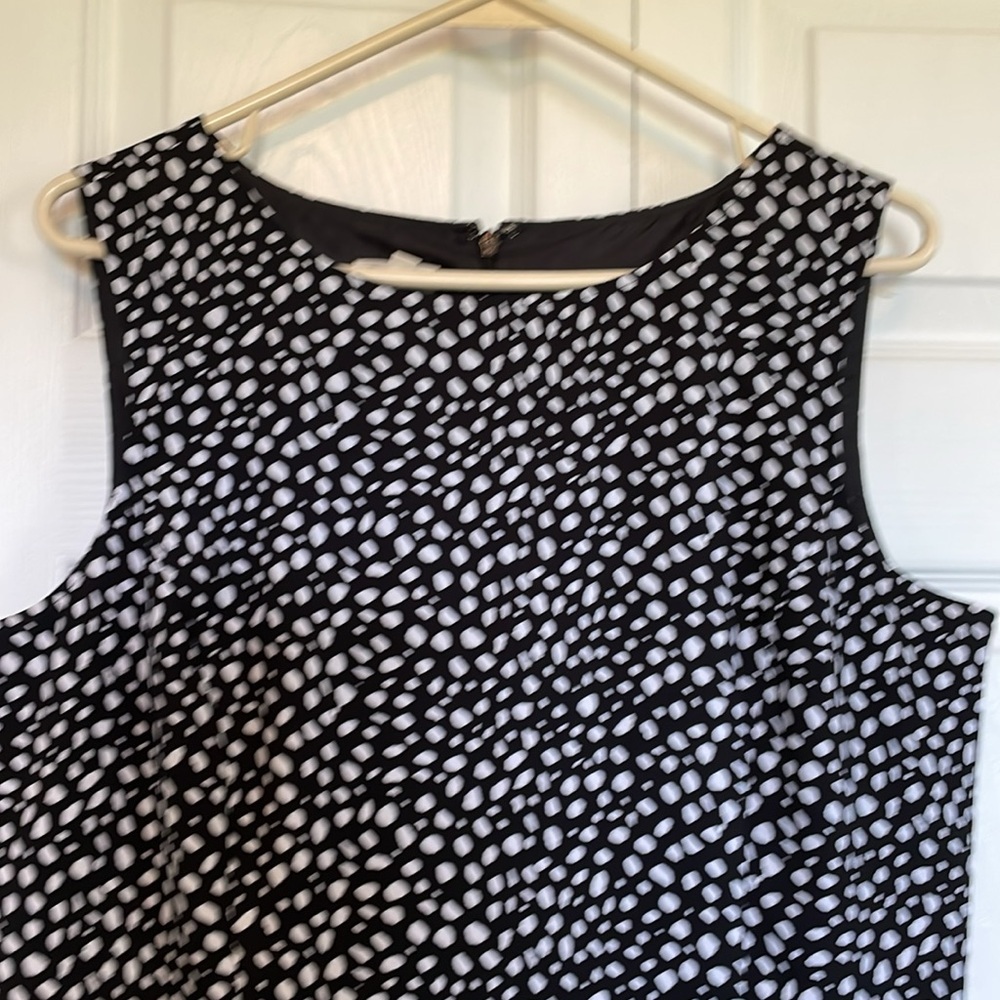 Women’s Talbots sz 12 midi dress Elegant Black/White Dot Dress sleeveless lined